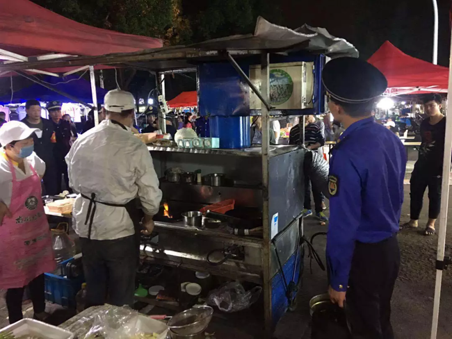 餐饮油烟净化责任牌3.png